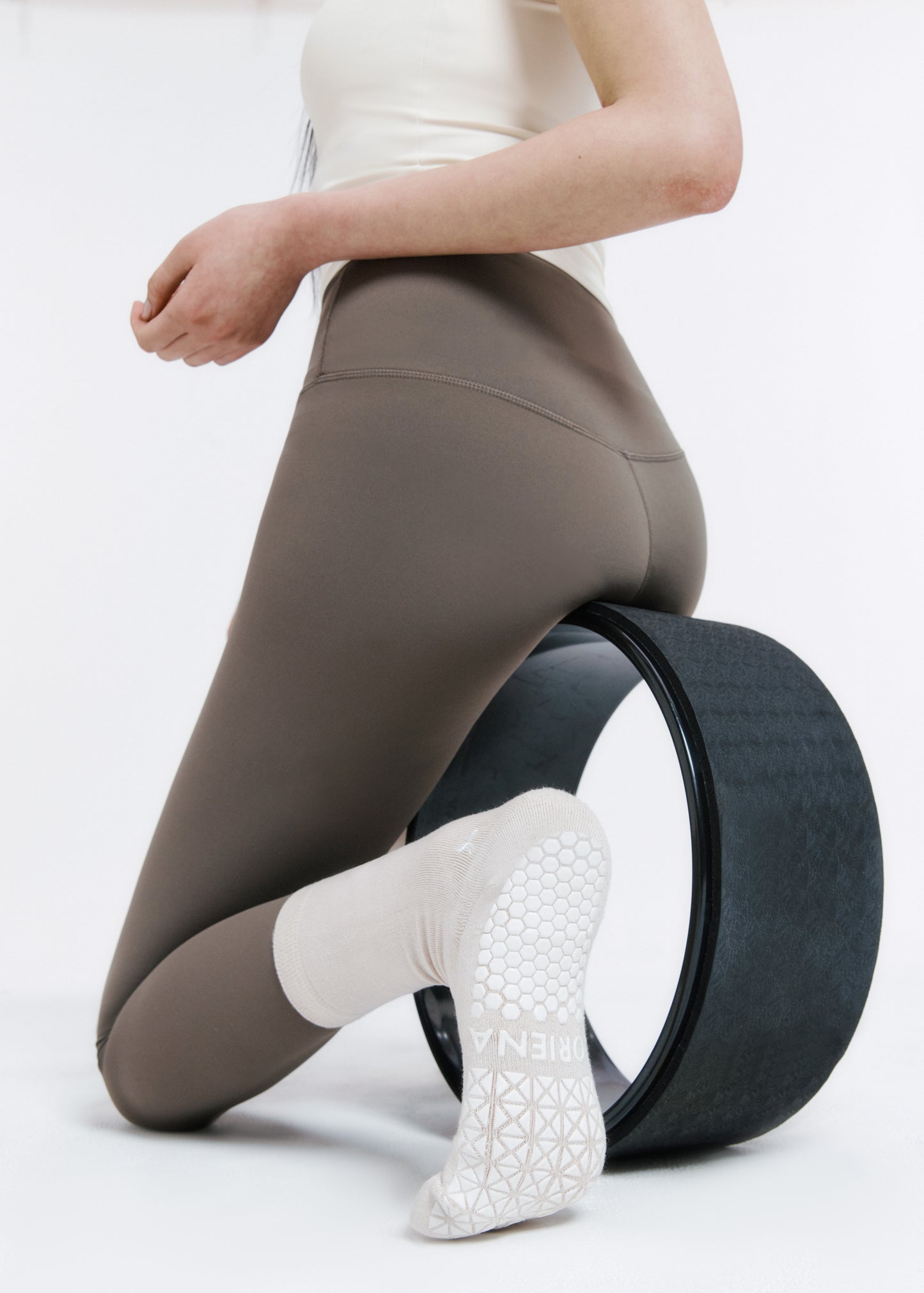 The Silky Mid | ProGrip™ - Beige
