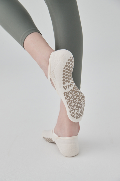 Cross Band Socks | ProGrip™ - Skin